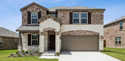 2058 Pleasant Knoll Cir, Forney