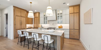 4415 Merrell Rd, Dallas