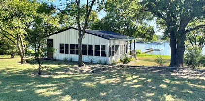 2776 Waters Edge, Quinlan