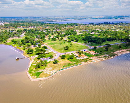 1548 Shore Line Dr, Mabank