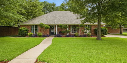1704 Drake Dr, Commerce