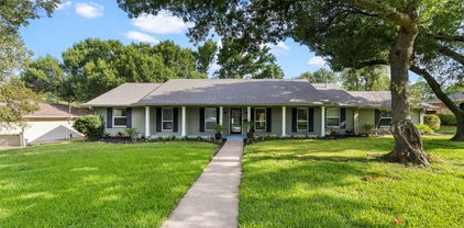 3764 Waldorf Dr, Dallas