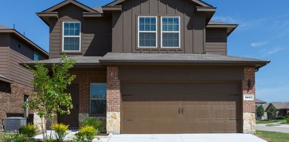 1001 Old Oaks Dr, Forney