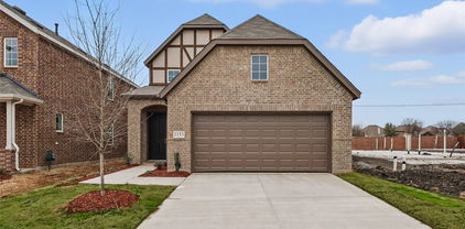 1153 Baker Bridge Dr, Forney