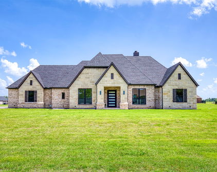 1355 Canyon Lake Rd, Wills Point