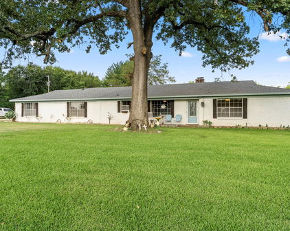 18888 State Highway 274, Kemp