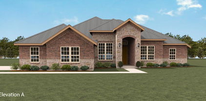 8355 Forest Glade, Greenville