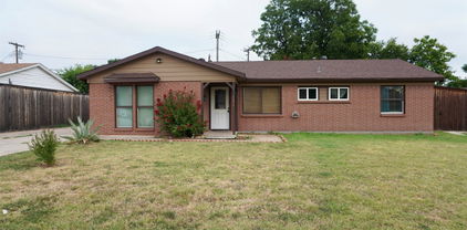2606 William Brewster, Irving