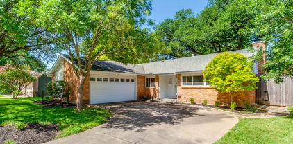 8621 Grenadier Dr, Dallas