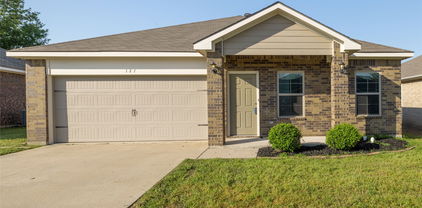 121 Mitchell Cir, Terrell