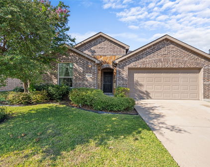 2024 Enchanted Rock Dr, Forney