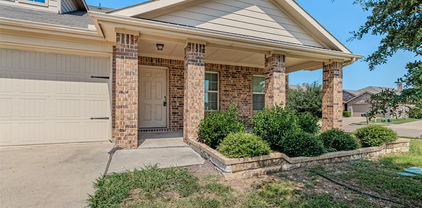 2000 Grimes Dr, Forney