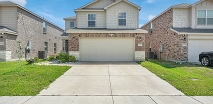 1335 Panorama Dr, Forney
