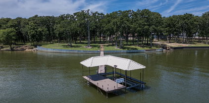 7327 Open Water Pt, Quinlan