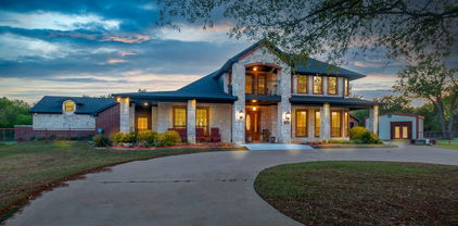1041 N Munson Rd, Royse City