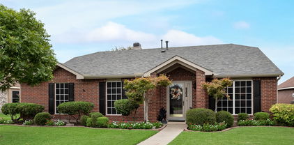 8302 Lake Bend Dr, Rowlett