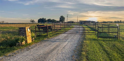 2546 County Road 4720, Wolfe City
