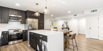8523 Grumman Dr, Dallas