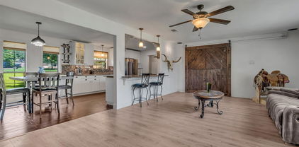 104 Willow Lake Ln, Crandall