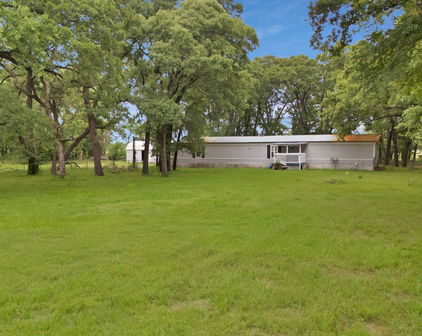 14285 Clark Ln, Wills Point