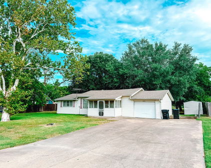 204 W Trunk St, Crandall