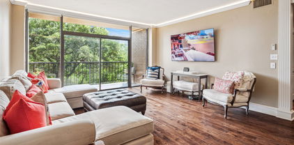 5200 Keller Springs Rd Unit 330, Dallas