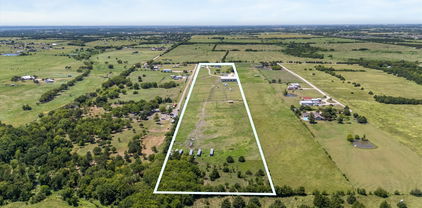 9583 Neal Rd, Forney