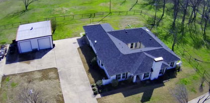 1301 Davis Ln, Terrell