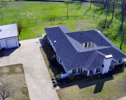 1301 Davis Ln, Terrell