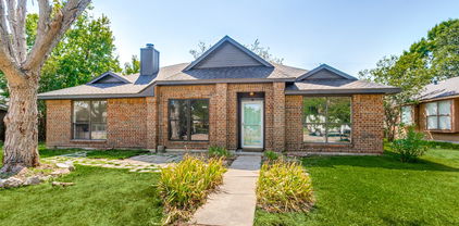 2301 Crestview Ln, Rowlett