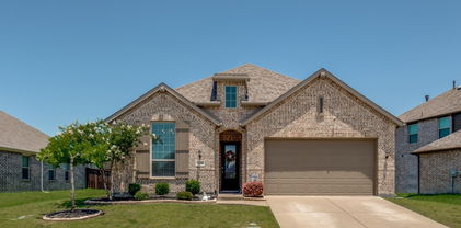 2454 San Marcos Dr, Forney