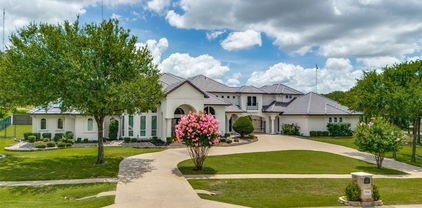 2114 Holly Ridge Ct, Cedar Hill