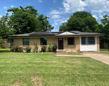 313 Wall St, Terrell