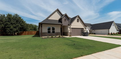 1823 Meadowview, Canton