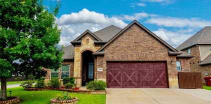 2400 Sabine Cir, Royse City