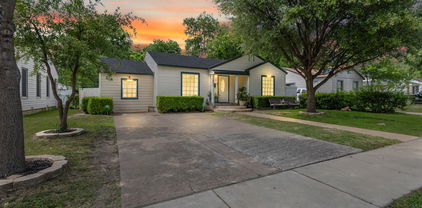 2811 Carlson Dr, Dallas