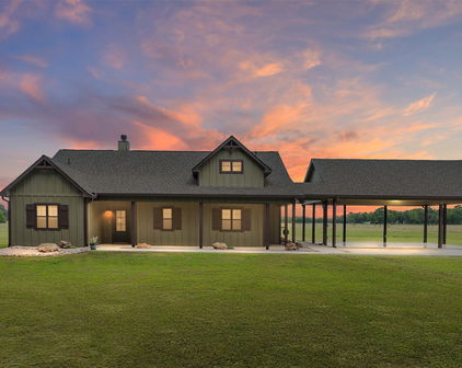 6044 County Road 4068, Kemp