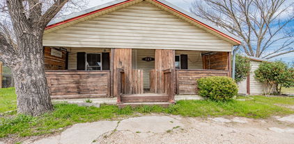 305 E Church St, Crandall