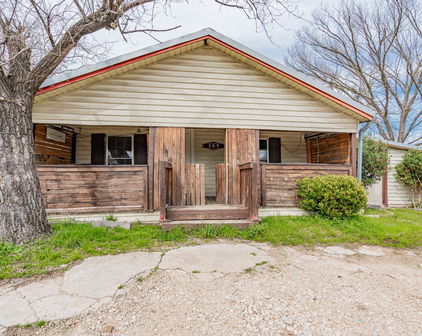 305 E Church St, Crandall