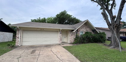 513 Southlake Dr, Forney