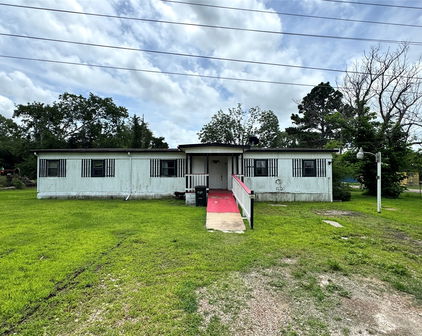 8920 E Us Highway 80, Terrell