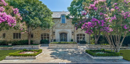 5800 Armstrong Pkwy, University Park