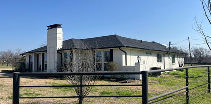 1301 Davis Ln, Terrell