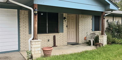 605 S Wilson St, Kaufman