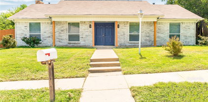 1214 Merrimac Trl, Garland
