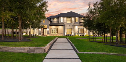 516 Lodge Hill Dr, Heath