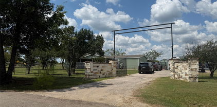 6998 County Road 2532, Quinlan