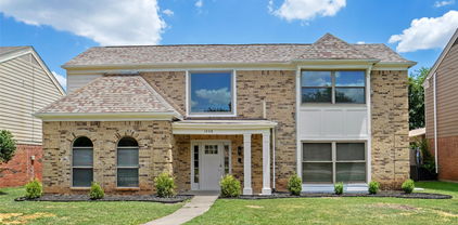 1408 Middleton Dr, Cedar Hill