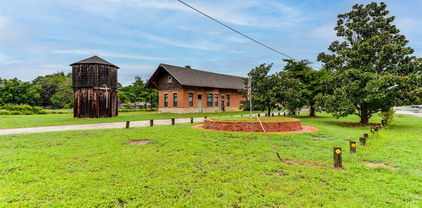 211 Main St, Rosser
