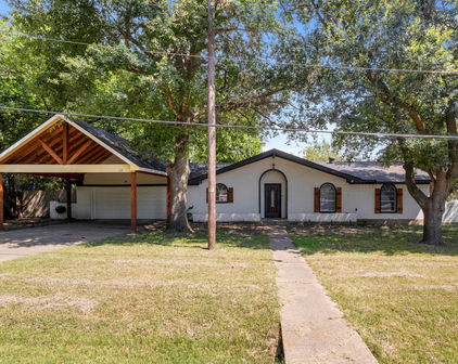 115 E Allen St, Kaufman